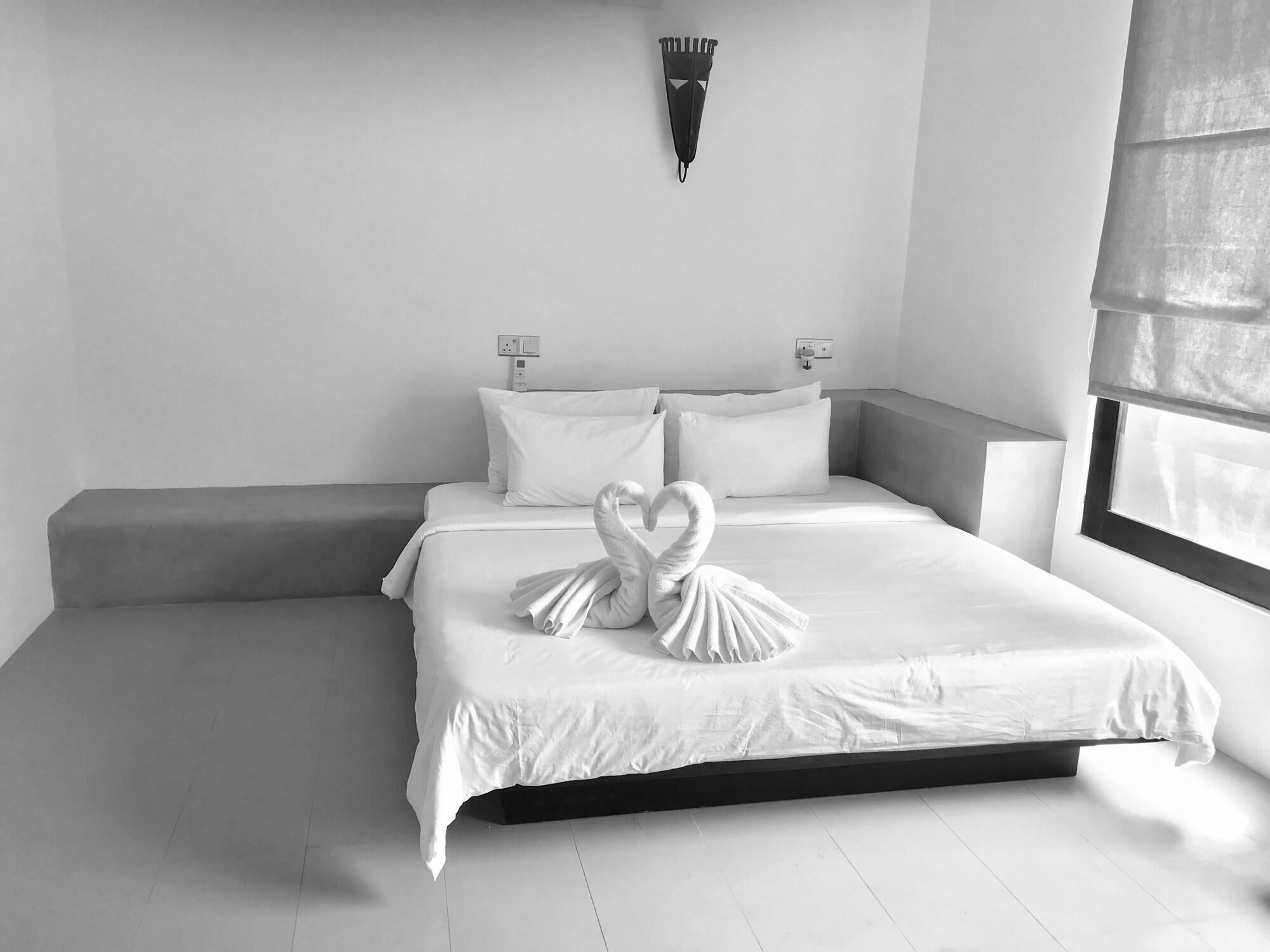 Handagedara & 4*